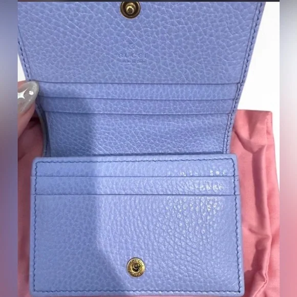 Gucci GardenLavender Leather Wallet with Gold Butterfly - Picture 2 of 4